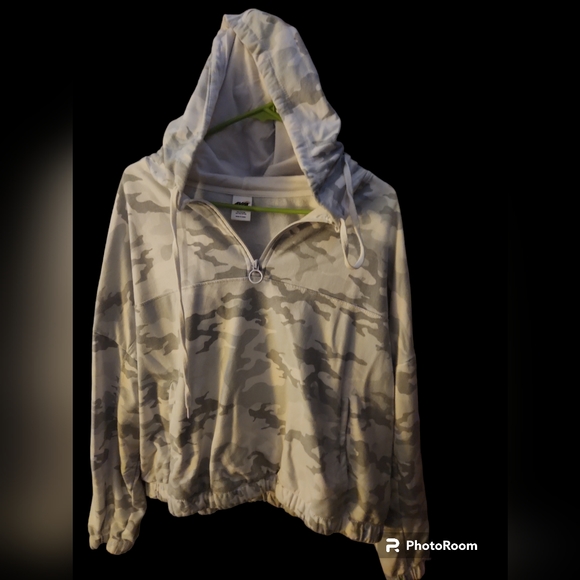 White camo sweat outfit - Picture 2 of 7